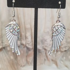 Sparkly Bling Swarvoski Crystal Angel Wing nwt.
